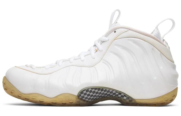 Nike Air Foamposite One White Out 314996-100 45
Nike Air Foamposite One White Out 314996-100 45