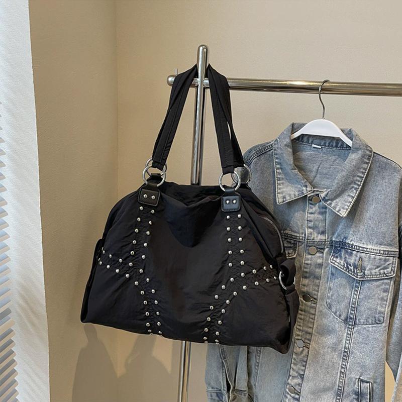 Yogodlns Fashionable Nylon Rivet Underarm Tote Bag Women s Large Capacity Shoulder Commuter Bag Autumn Trend Pure Color Bags Handbag 43x17x30cm чёрный
Yogodlns Fashionable Nylon Rivet Underarm Tote Bag Women s Large Capacity Shoulder Commuter Bag Autumn Trend Pure Color Bags Handbag 43x17x30cm чёрный