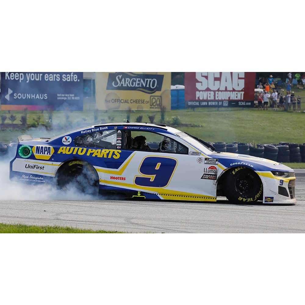 Lionel Racing Чейз Эллиот NAPA Chevrolet Camaro NASCAR 2021 Победитель Road America 1/64 #9
Lionel Racing Чейз Эллиот NAPA Chevrolet Camaro NASCAR 2021 Победитель Road America 1/64 #9