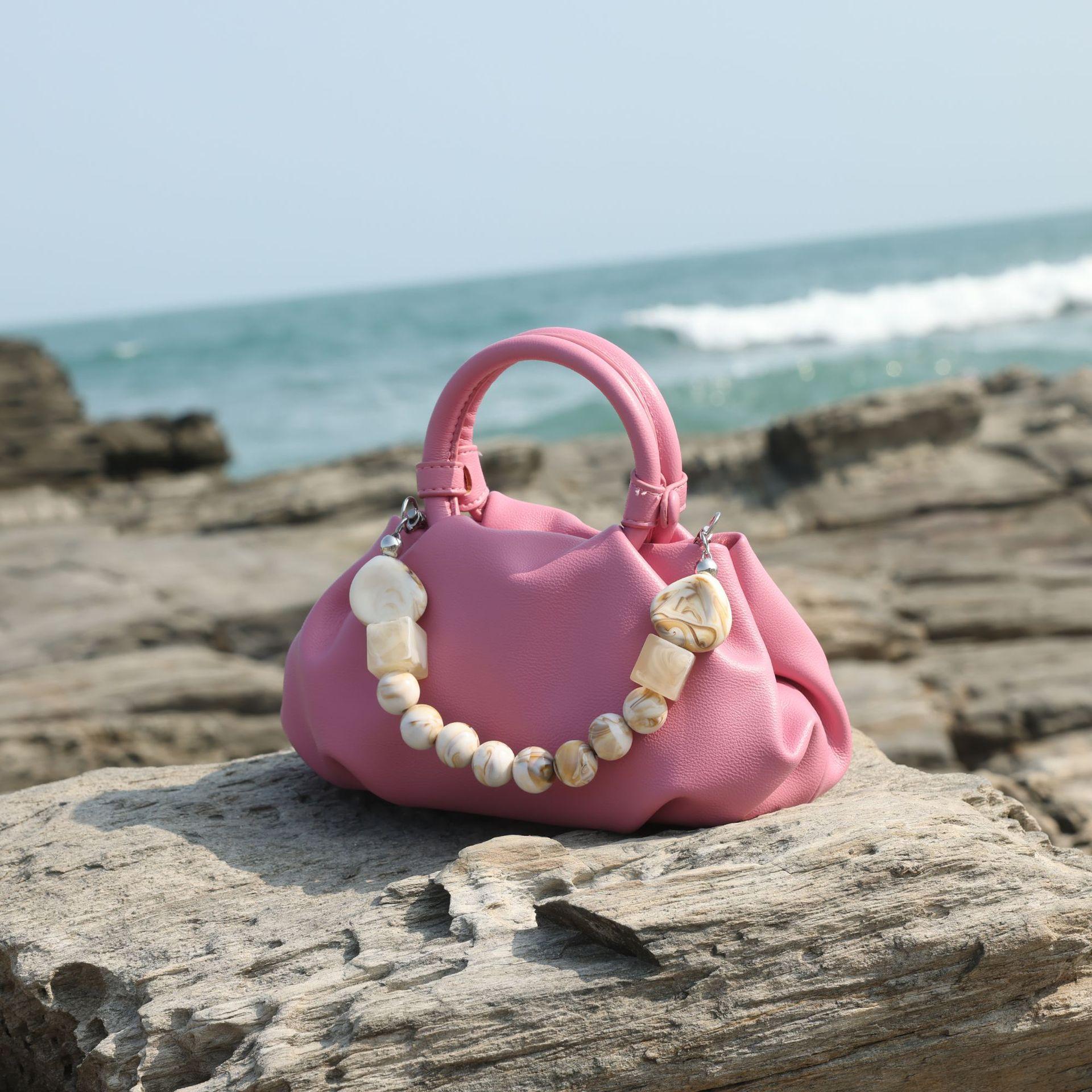 Сумка-облако с имитацией камня и цепочкой для женщин, элегантная красивая сумка через плечо, сумка-макарон, мягкий воск цвета макарон
Сумка-облако с имитацией камня и цепочкой для женщин, элегантная красивая сумка через плечо, сумка-макарон, мягкий воск цвета макарон