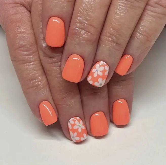 Cross-border Wearable Short Square White Nail Patches with Small Flower Design Black Jelly Glue + File (Shein)
Cross-border Wearable Short Square White Nail Patches with Small Flower Design Black Jelly Glue + File (Shein)