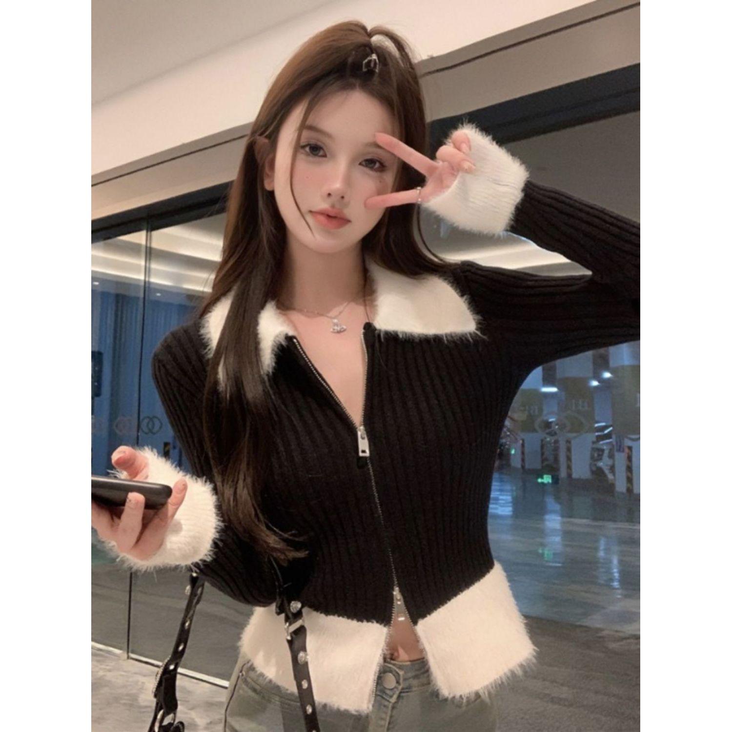 2025 Slim Fit Black Knit Polo Cardigan with Furry Collar and Zipper One Size чорний
2025 Slim Fit Black Knit Polo Cardigan with Furry Collar and Zipper One Size чорний