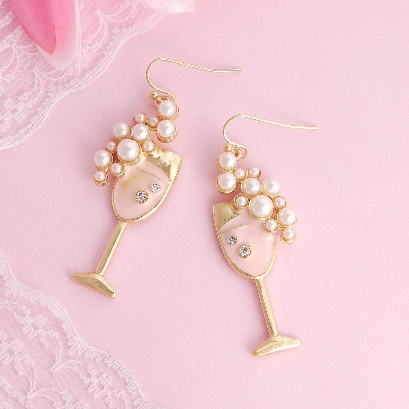 1Pair Cute Personalized Wine Glass Pearl Dripping Oil Women s Stud Earrings, Can Be Given To Girlfriends on Valentine s Day, Can Be Matched Daily золотой
1Pair Cute Personalized Wine Glass Pearl Dripping Oil Women s Stud Earrings, Can Be Given To Girlfriends on Valentine s Day, Can Be Matched Daily золотой