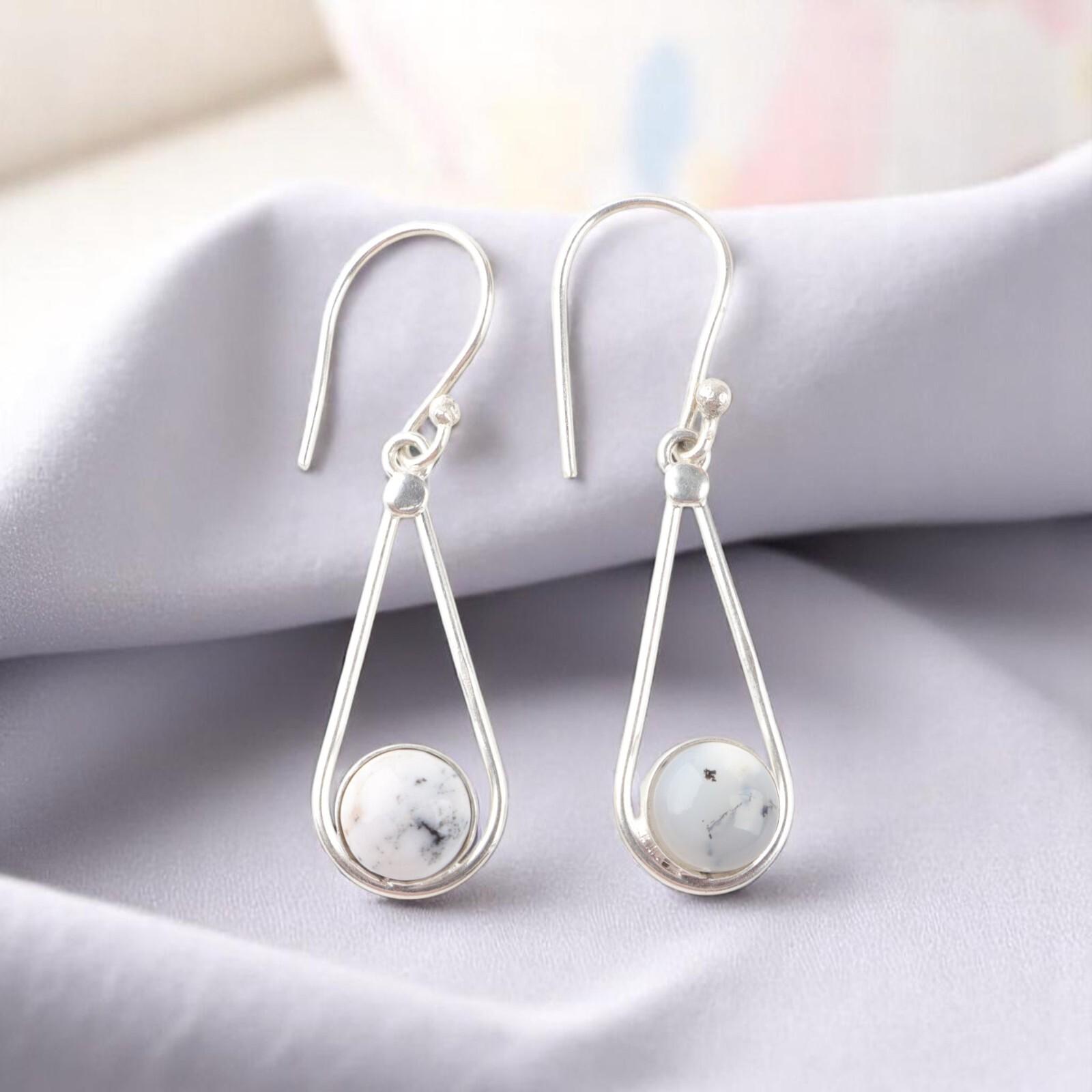 Dendritic Opal Gemstone 925 Sterling Silver Jewelry Handcrafted Earrings 1.76 EE-126-30
Dendritic Opal Gemstone 925 Sterling Silver Jewelry Handcrafted Earrings 1.76 EE-126-30