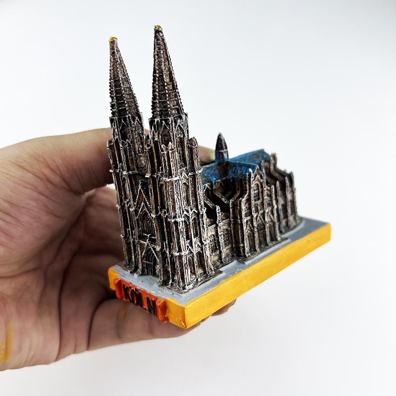 Знамениті Мініатюри Будівель 3D Кельнський Собор Саграда Фамілія Ісламська Мечеть Фігурки Будівель Декор для Дому Подарунки на День Народження
Знамениті Мініатюри Будівель 3D Кельнський Собор Саграда Фамілія Ісламська Мечеть Фігурки Будівель Декор для Дому Подарунки на День Народження