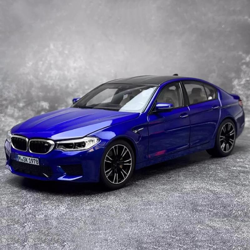 Original factory 1:18 2018 for M5 car model F90 alloy car model as a gift for boyfriend синий
Original factory 1:18 2018 for M5 car model F90 alloy car model as a gift for boyfriend синий