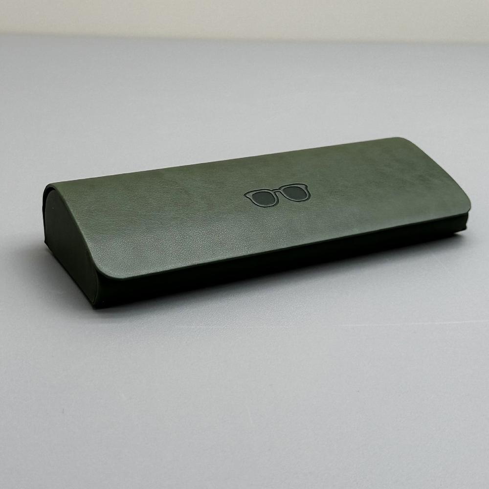 Vintage Leather Glasses Case Handmade Minimalist Eyewear Box Waterproof Sunglasses Pouch Magnetic Portable Glasses Storage Bag зелений
Vintage Leather Glasses Case Handmade Minimalist Eyewear Box Waterproof Sunglasses Pouch Magnetic Portable Glasses Storage Bag зелений