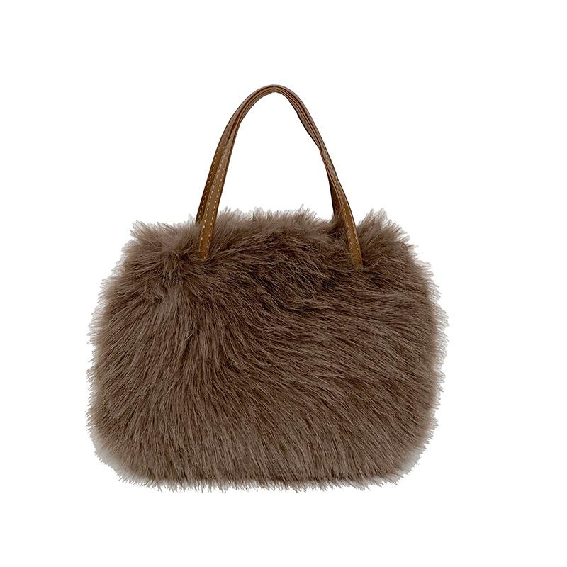 Новая модная пушистая плюшевая сумка через плечо квадратной формы с бисером - Универсальная и стильная для поездок на работу
Новая модная пушистая плюшевая сумка через плечо квадратной формы с бисером - Универсальная и стильная для поездок на работу