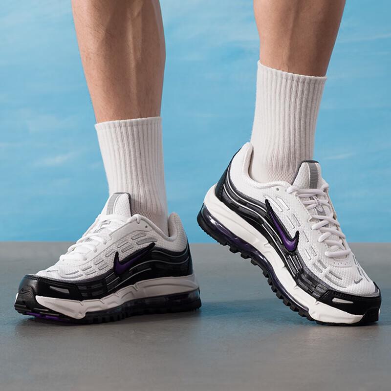 Чоловіче кежуал взуття Nike Air Max 41
Чоловіче кежуал взуття Nike Air Max 41