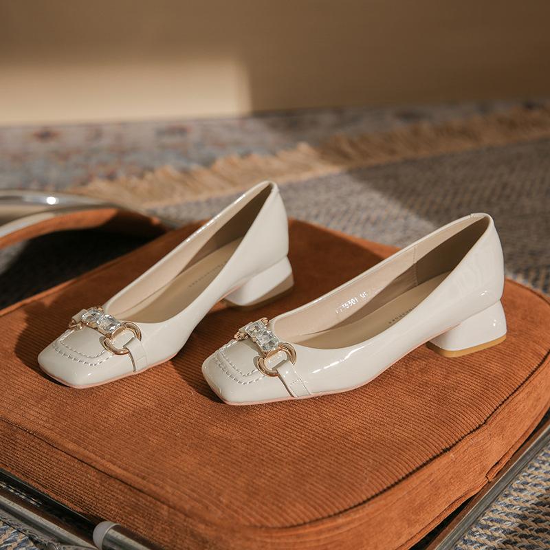 New square head metal buckle thick heel high heel temperament simple wind shallow mouth women s single shoes 40
New square head metal buckle thick heel high heel temperament simple wind shallow mouth women s single shoes 40