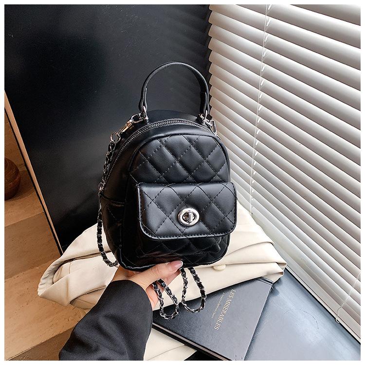 Chunri backpack bag women s new chain rhombus shoulder crossbody backpack large capacity чорний
Chunri backpack bag women s new chain rhombus shoulder crossbody backpack large capacity чорний