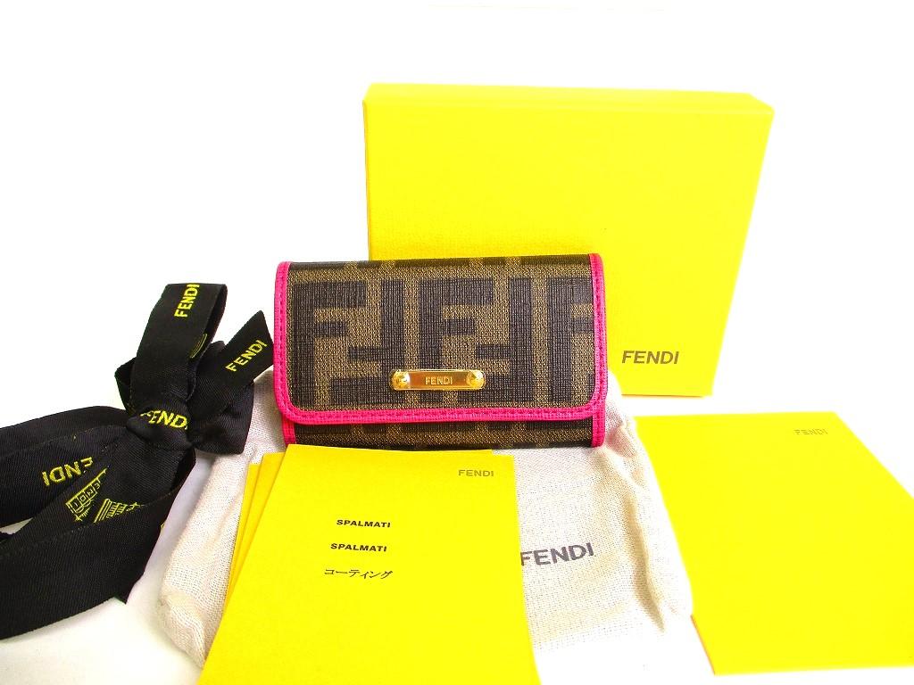 Автентичні чохли для ключів FENDI Zucca Brown Coating Canvas Pink Leather 6pics #a038 Refurbished 
Автентичні чохли для ключів FENDI Zucca Brown Coating Canvas Pink Leather 6pics #a038 Refurbished