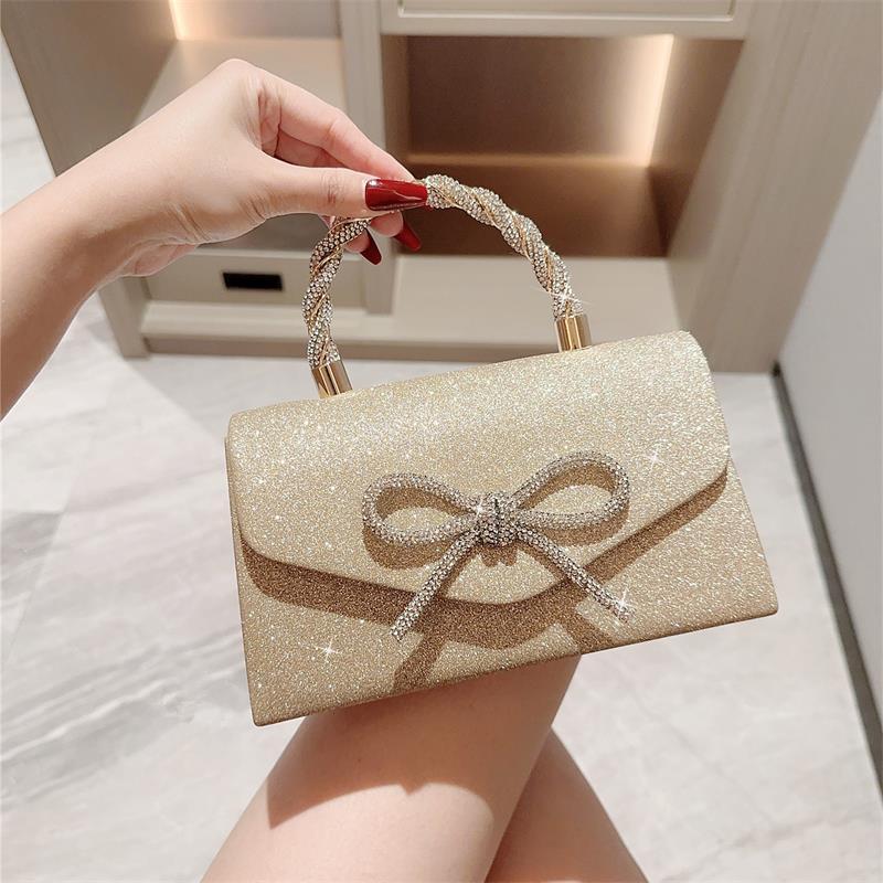 Fashion Rhinestone Bow Evening Bag Shoulder Bags Glitter Gold Silver Black Chain Crossbody Bag High-end Luxury Women Clutch Bags золотий
Fashion Rhinestone Bow Evening Bag Shoulder Bags Glitter Gold Silver Black Chain Crossbody Bag High-end Luxury Women Clutch Bags золотий