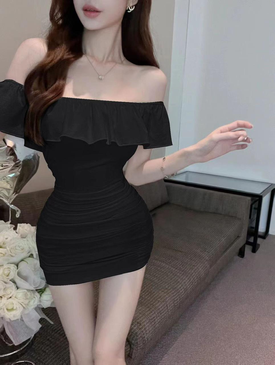 Spice girl sexy one-word shoulder ruffle edge hip skirt spring new temperament pleated thin bottom dress L чорний
Spice girl sexy one-word shoulder ruffle edge hip skirt spring new temperament pleated thin bottom dress L чорний