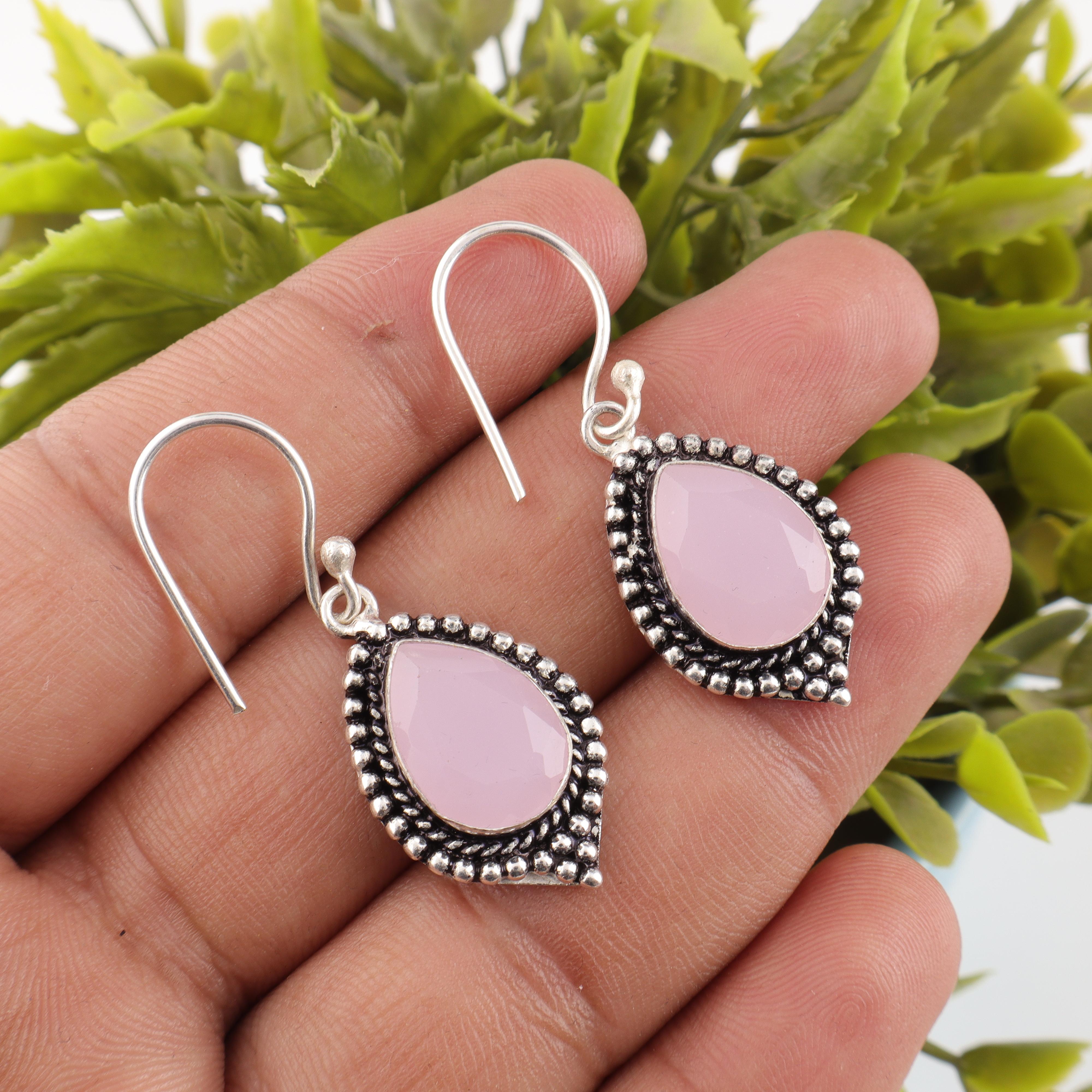 Adorable Rose Chalcedony Gemstone Jewelry, 925 Sterling Silver Earrings Jewelry, Handmade Gorgeous Earrings Gift For Women 1.6 Inches рожевий
Adorable Rose Chalcedony Gemstone Jewelry, 925 Sterling Silver Earrings Jewelry, Handmade Gorgeous Earrings Gift For Women 1.6 Inches рожевий