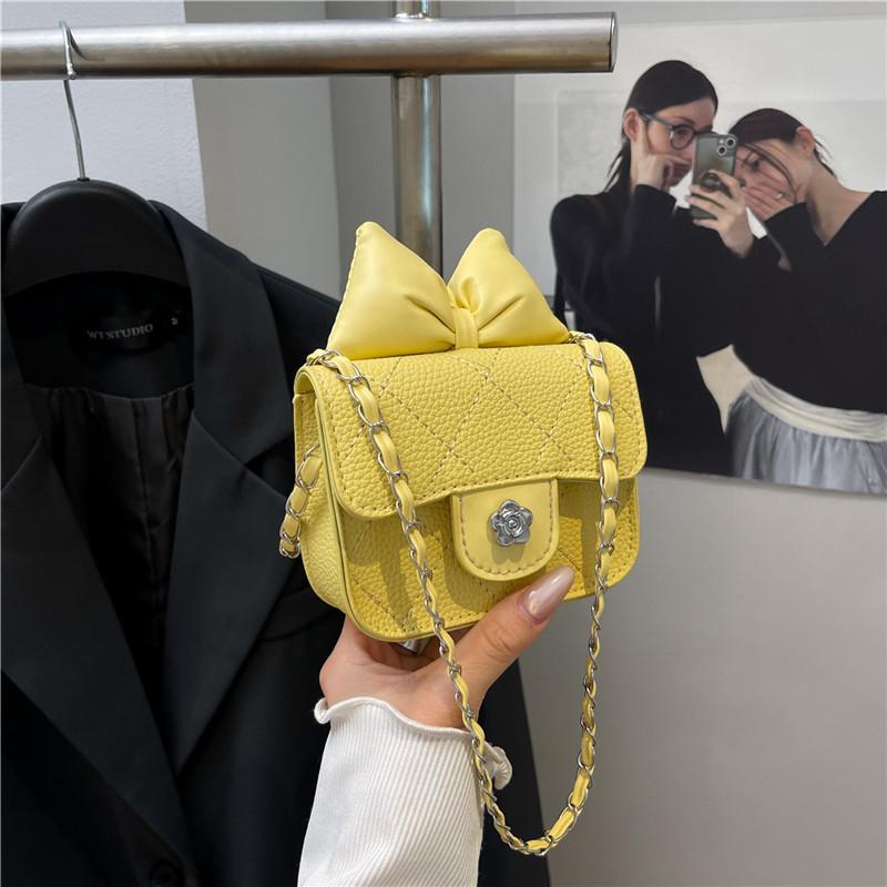 New exquisite and beautiful mini rhombus chain bag women s solid color sweet shoulder bag simple messenger bag жовтий
New exquisite and beautiful mini rhombus chain bag women s solid color sweet shoulder bag simple messenger bag жовтий