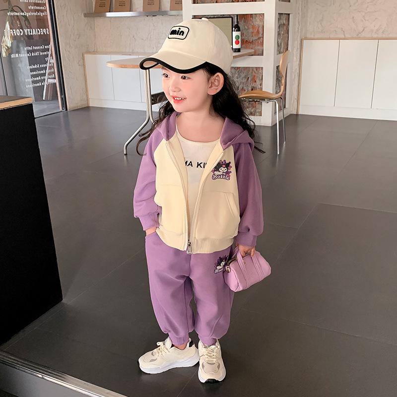 2025 New Kuromi Cartoon Girls Sporty Two-Piece Set for Spring/Autumn 120 cm фіолетовий
2025 New Kuromi Cartoon Girls Sporty Two-Piece Set for Spring/Autumn 120 cm фіолетовий