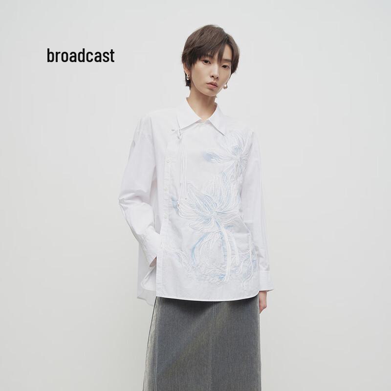 Broadcast Women s Blue Embroidered Long Sleeve Shirt L
Broadcast Women s Blue Embroidered Long Sleeve Shirt L