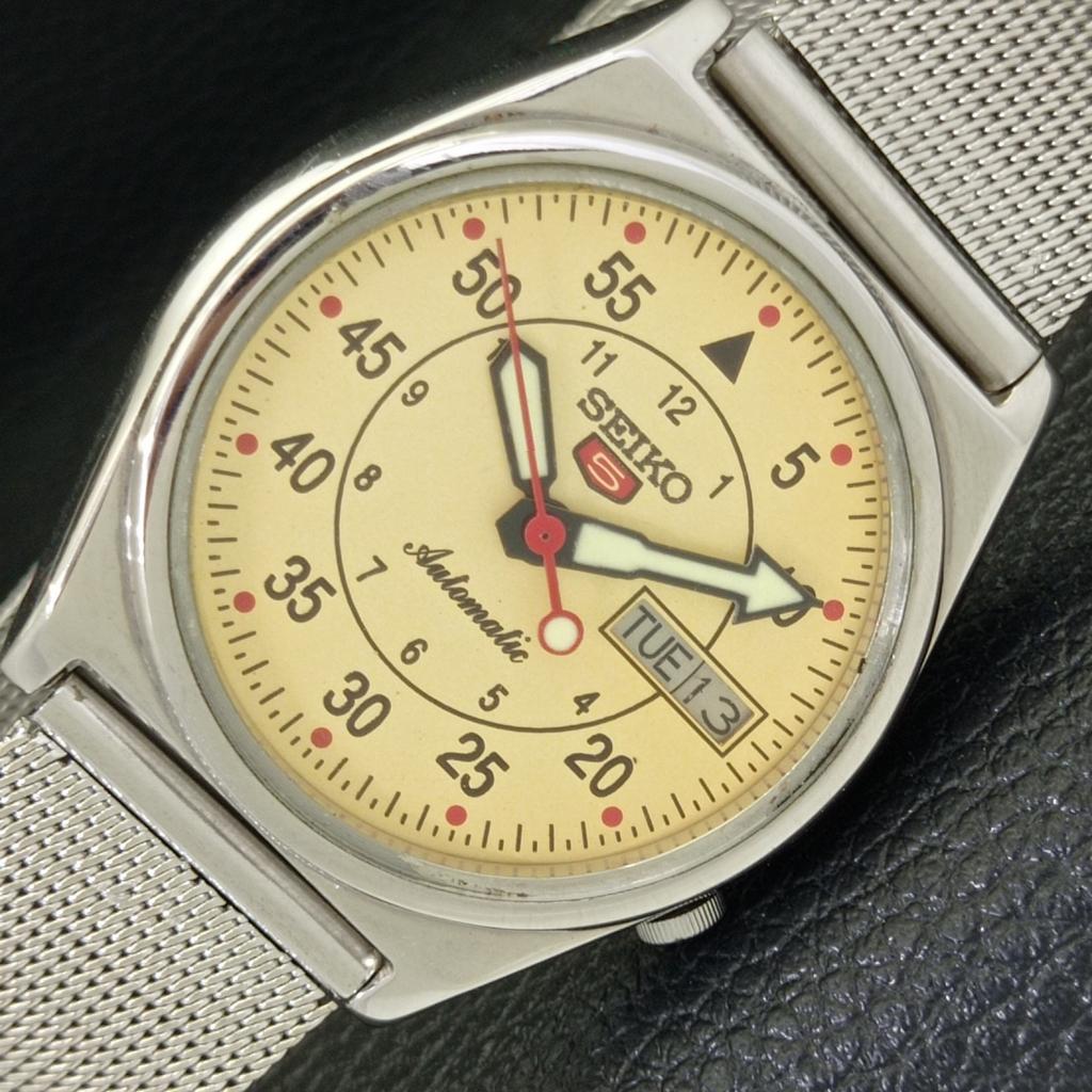 USED VINTAGE SEIKO 5 AUTOMATIC 7019A JAPAN MENS BEIGE DIAL WATCH a434552-2 R121-a434552
USED VINTAGE SEIKO 5 AUTOMATIC 7019A JAPAN MENS BEIGE DIAL WATCH a434552-2 R121-a434552