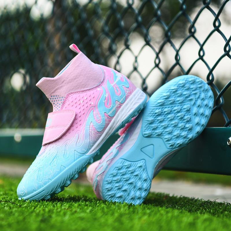New children s football shoes girls broken nails flat-bottomed game training shoes artificial grass sports men s shoes 29
New children s football shoes girls broken nails flat-bottomed game training shoes artificial grass sports men s shoes 29