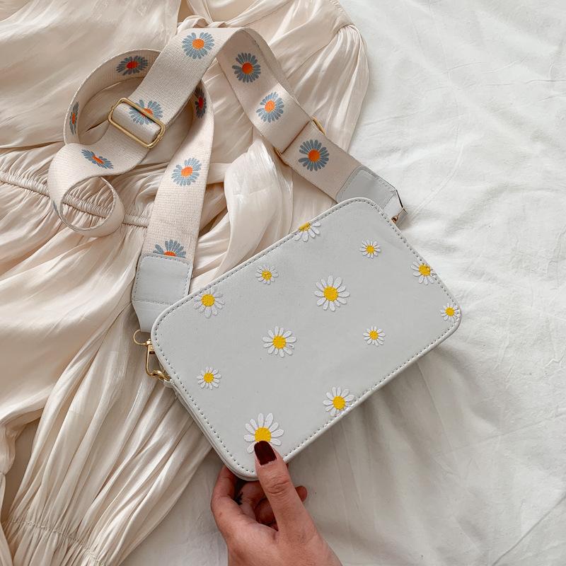 Fashiable Women Bags Daisy Pattern Shoulder Bag Handbag Printed Small Square Bags Tote Classic Elegant Crossbody Shoulder Sac белый
Fashiable Women Bags Daisy Pattern Shoulder Bag Handbag Printed Small Square Bags Tote Classic Elegant Crossbody Shoulder Sac белый