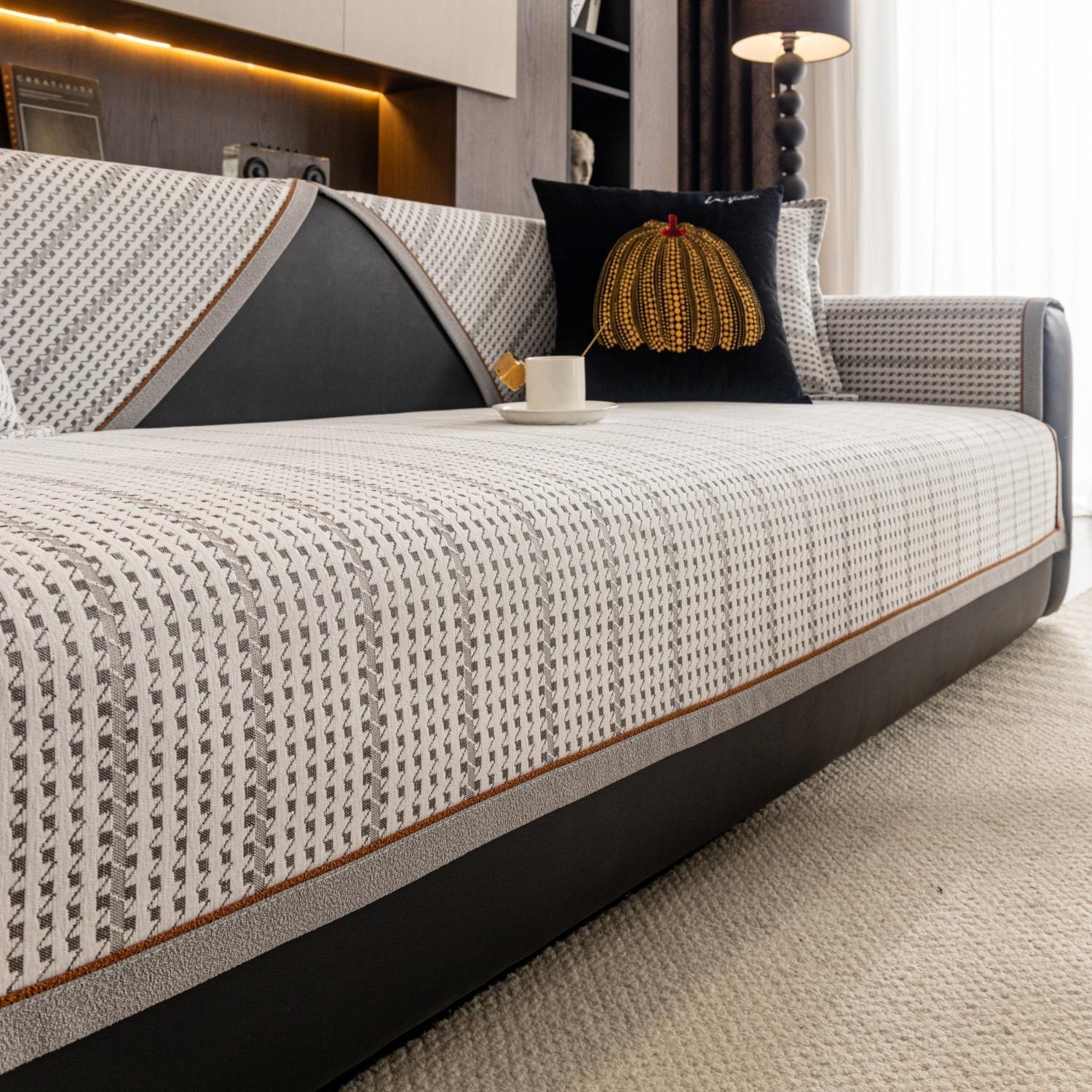 1 шт. Нескользящий жаккардовый чехол на диван с геометрическим узором «гусиная лапка» - Универсальная защита для дивана на 4 сезона Стильный и прочный домашний декор 70x70cm светло-серый
1 шт. Нескользящий жаккардовый чехол на диван с геометрическим узором «гусиная лапка» - Универсальная защита для дивана на 4 сезона Стильный и прочный домашний декор 70x70cm светло-серый