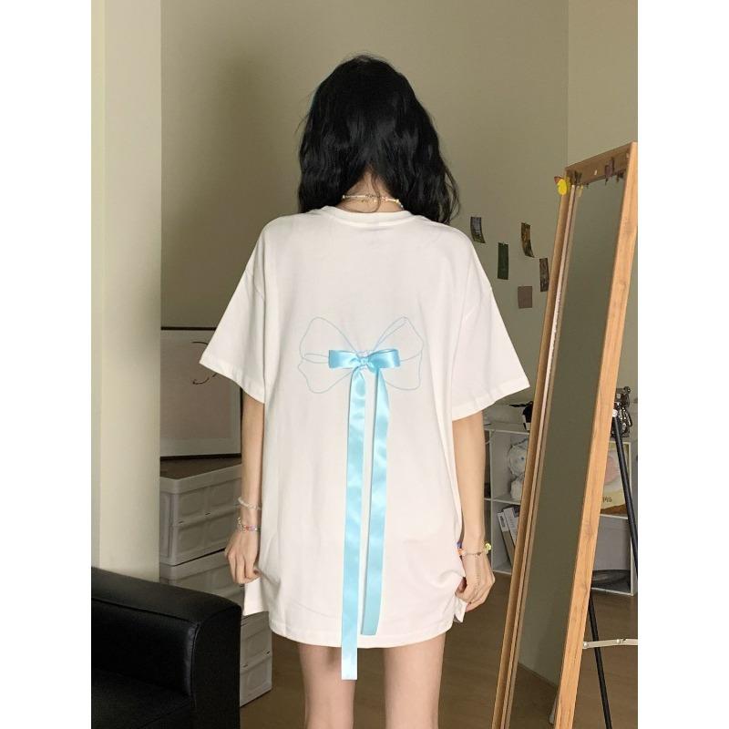 Women s Short Sleeved T-shirt Bow Design on The Back Blouse Summer New Loose Fitting Ladies Pullover Shirts XXL
Women s Short Sleeved T-shirt Bow Design on The Back Blouse Summer New Loose Fitting Ladies Pullover Shirts XXL
