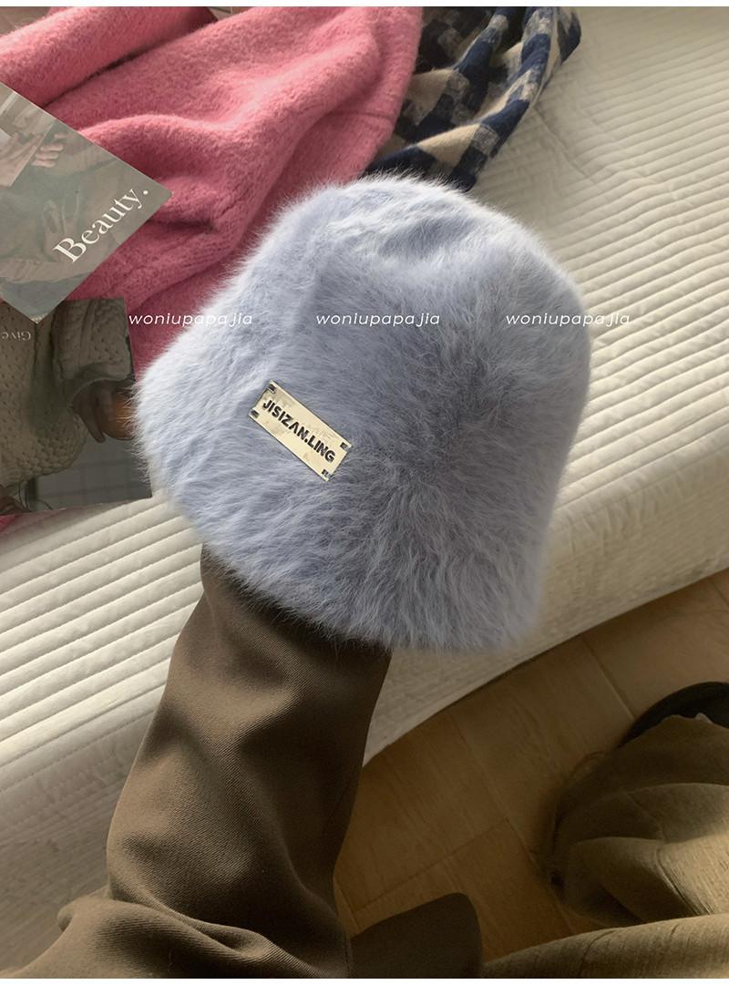 Cozy Faux Fur Winter Bucket Hat With Stylish Metal Tag For Women In Multiple Colors синий
Cozy Faux Fur Winter Bucket Hat With Stylish Metal Tag For Women In Multiple Colors синий