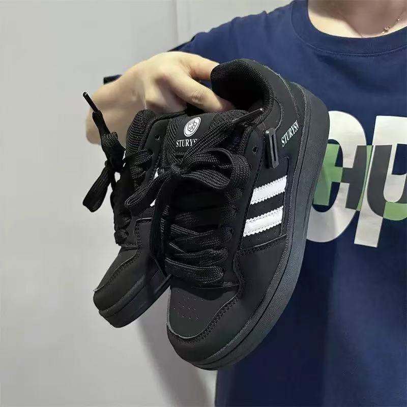High value Hong Kong style black and white color matching bread shoes in summer new casual sports shoes 35 чёрный
High value Hong Kong style black and white color matching bread shoes in summer new casual sports shoes 35 чёрный