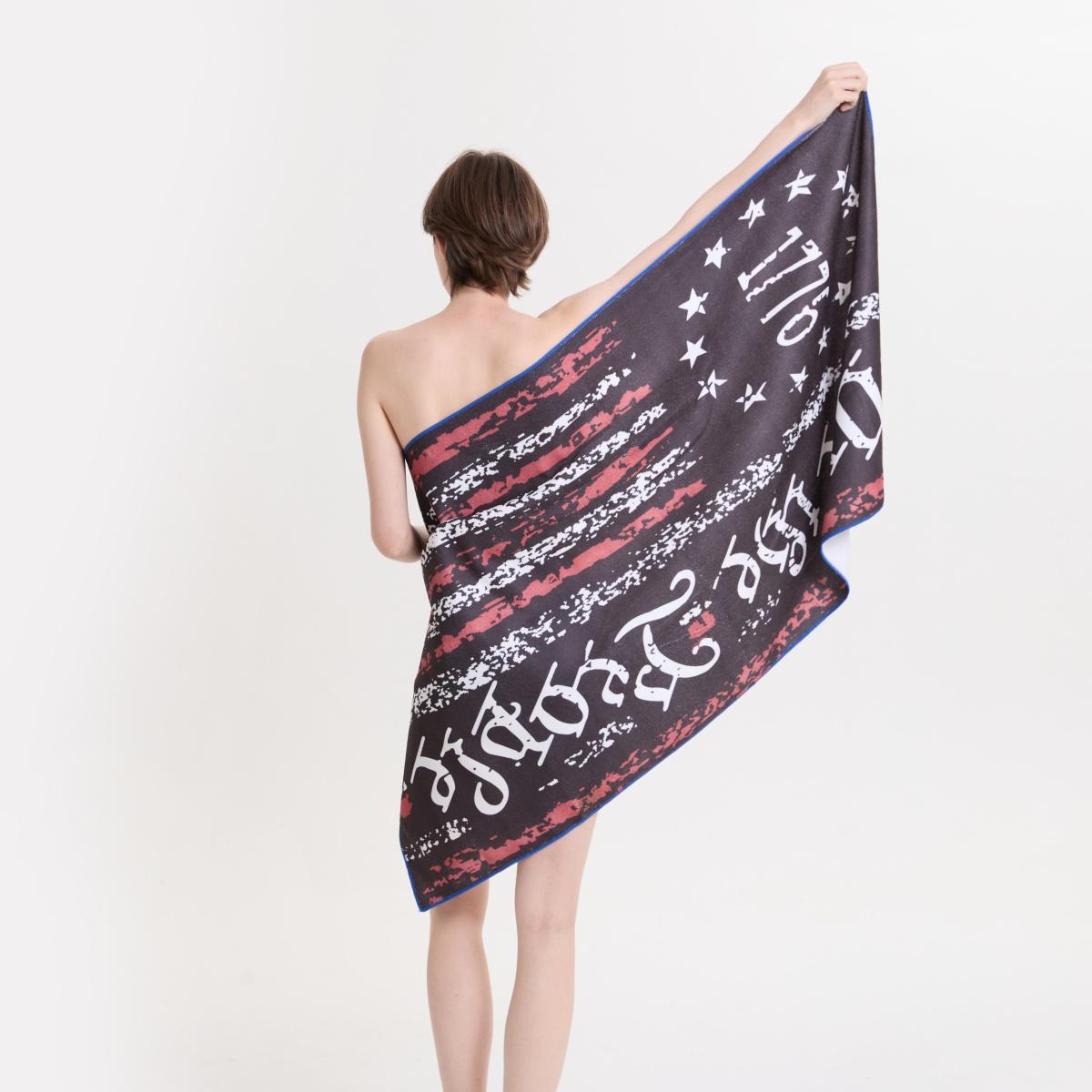 Black flag print single side beach towel Bath towel super absorbent, suitable for family light travel W40*H60(CM)
Black flag print single side beach towel Bath towel super absorbent, suitable for family light travel W40*H60(CM)