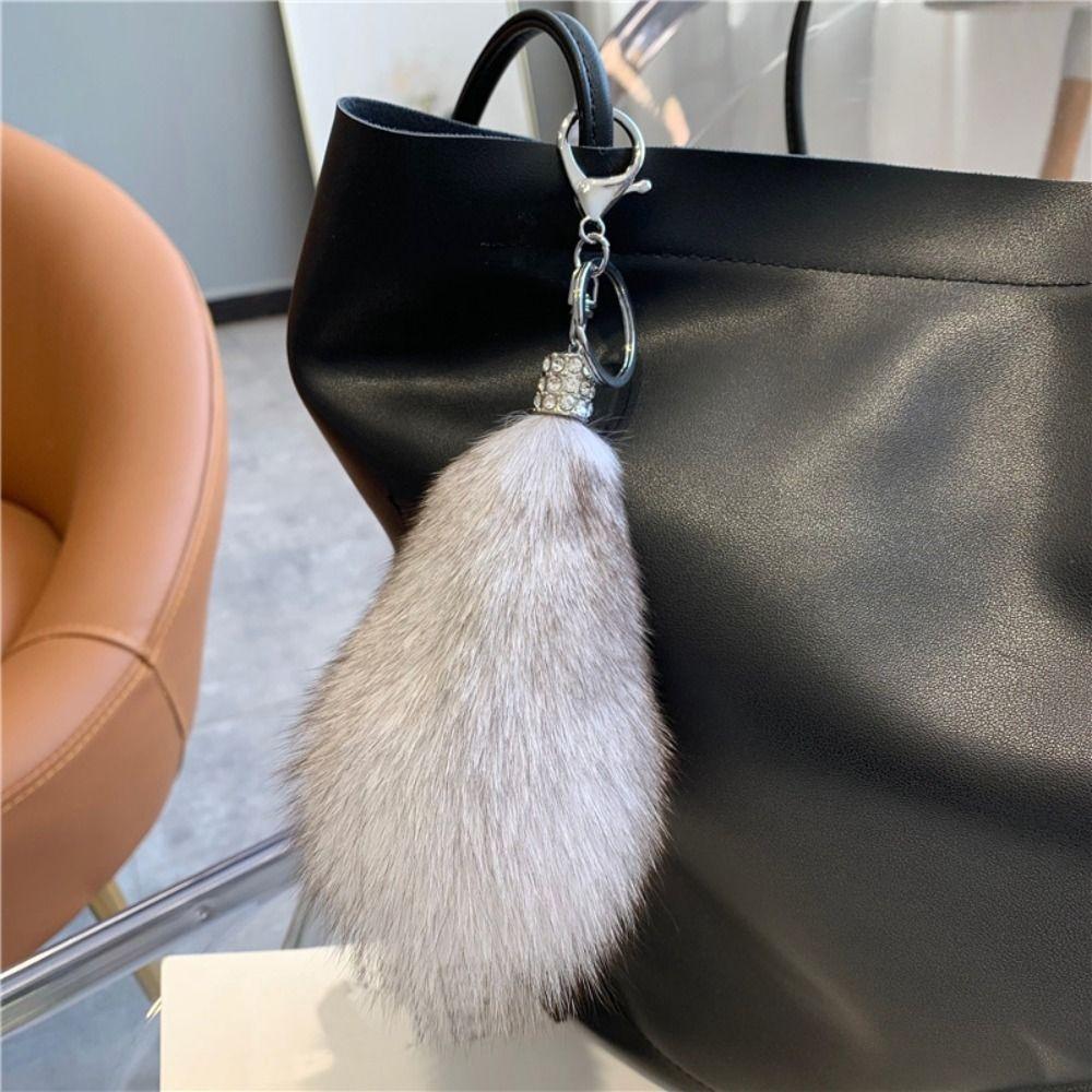Hairball Rabbit Fur Toys Luxury Plush Ball Pendant Funny Fur Tail Keychain Children темно-сірий колір
Hairball Rabbit Fur Toys Luxury Plush Ball Pendant Funny Fur Tail Keychain Children темно-сірий колір