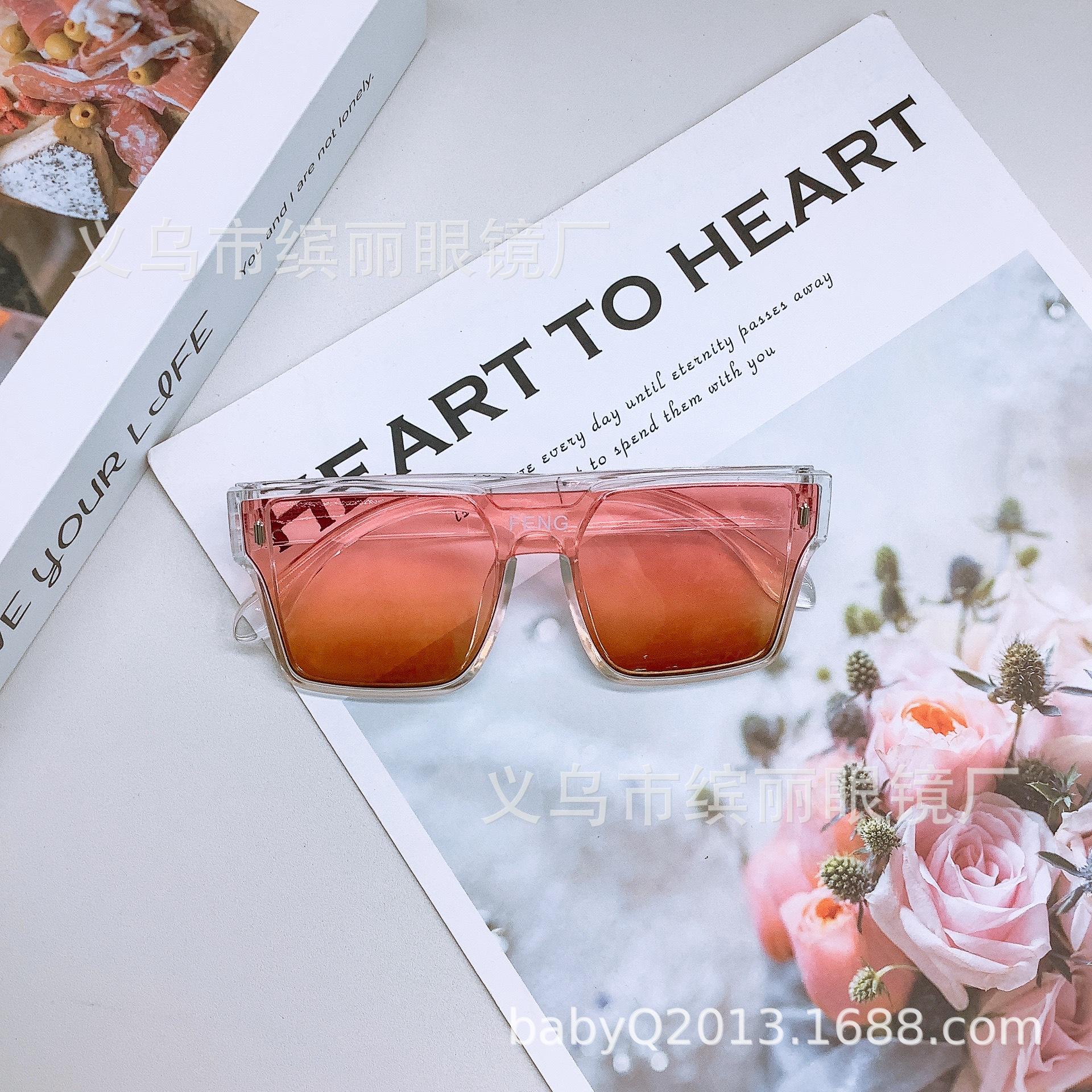 Модные детские солнцезащитные очки Box для мальчиков и девочек, трендовые повседневные солнцезащитные очки с защитой от ультрафиолета, очки в полной оправе
Модные детские солнцезащитные очки Box для мальчиков и девочек, трендовые повседневные солнцезащитные очки с защитой от ультрафиолета, очки в полной оправе