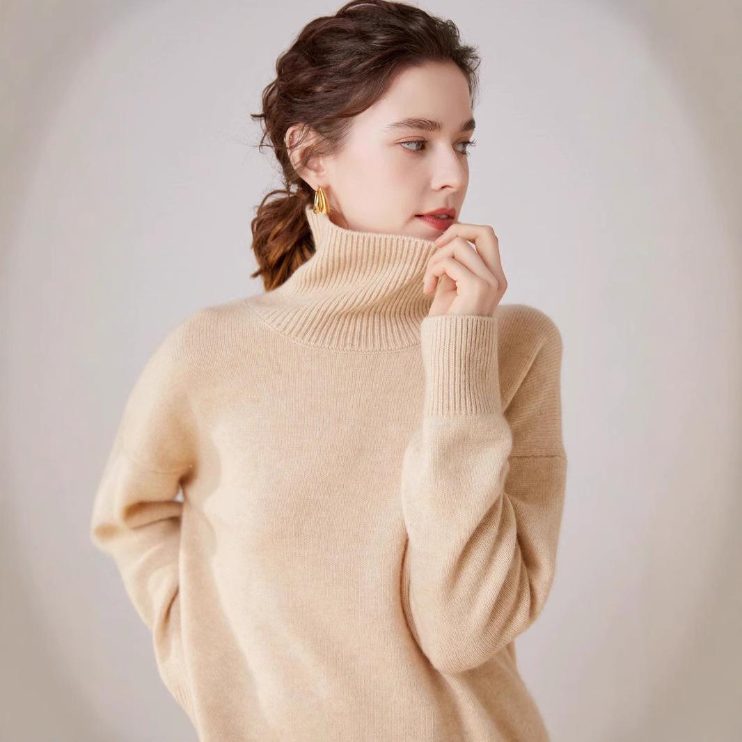 2024 Autumn/Winter High Neck Cashmere Sweater: Queen Faye Style, Loose & Thickened One Size
2024 Autumn/Winter High Neck Cashmere Sweater: Queen Faye Style, Loose & Thickened One Size