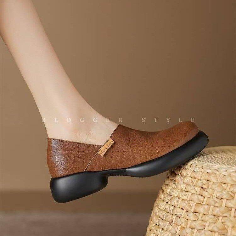 Мода в британском стиле, толстая подошва, круглый носок, маленькие кожаные туфли, женские повседневные лоферы, толстый каблук, мягкая кожа, не утомляют ноги, ленивые одинарные туфли 40 темно-коричневого
Мода в британском стиле, толстая подошва, круглый носок, маленькие кожаные туфли, женские повседневные лоферы, толстый каблук, мягкая кожа, не утомляют ноги, ленивые одинарные туфли 40 темно-коричневого