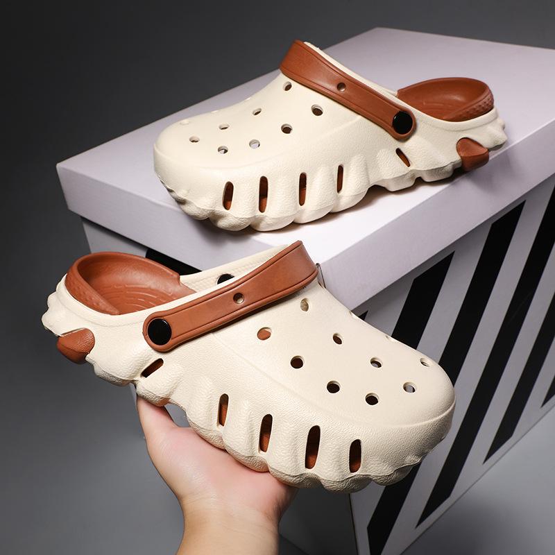 Large size Korean version of fashion beach shoes hole shoes summer new casual versatile EVA sandals trendy men s slippers 39
Large size Korean version of fashion beach shoes hole shoes summer new casual versatile EVA sandals trendy men s slippers 39