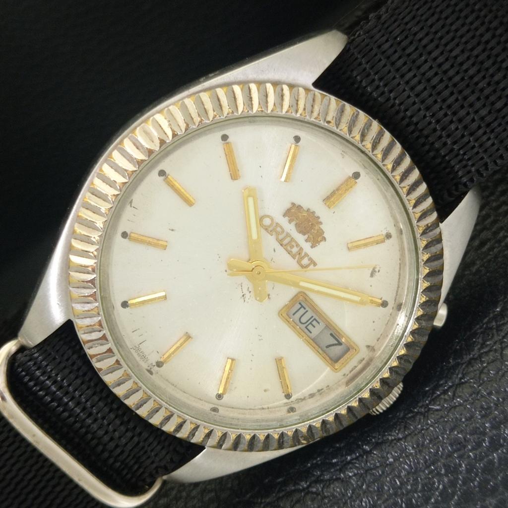 ORIENT AUTOMATIC VINTAGE JAPAN 46941 MENS ORIGINAL DIAL WATCH a703372-1 R213b-a703372
ORIENT AUTOMATIC VINTAGE JAPAN 46941 MENS ORIGINAL DIAL WATCH a703372-1 R213b-a703372