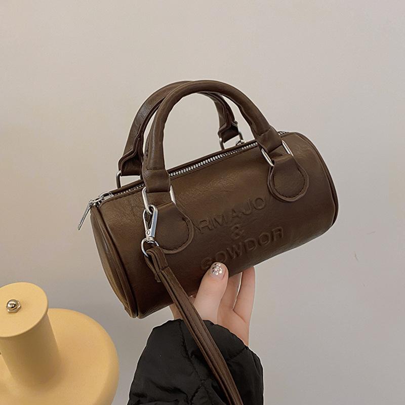 Ретро-стиль иностранного дизайна, модная и повседневная однотонная сумка-мессенджер Boston High Value темно-коричневого
Ретро-стиль иностранного дизайна, модная и повседневная однотонная сумка-мессенджер Boston High Value темно-коричневого