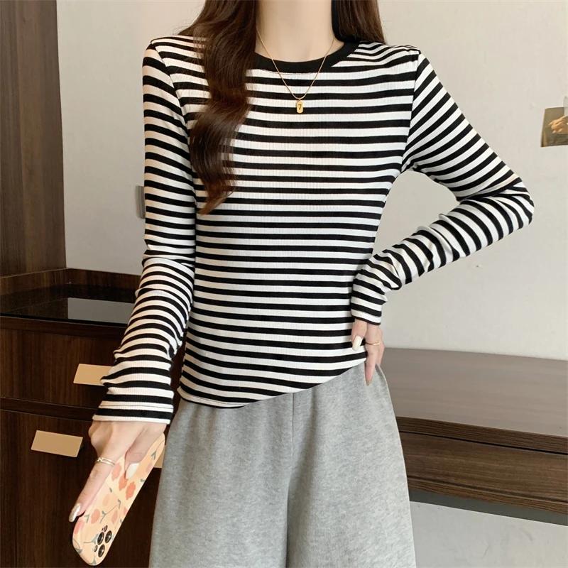 Autumn winter Women T-Shirts black stripe thickening Pullovers Female Y2k Tops T Shirt Harajuku Casual Loose Bottoming tee Shirt M
Autumn winter Women T-Shirts black stripe thickening Pullovers Female Y2k Tops T Shirt Harajuku Casual Loose Bottoming tee Shirt M