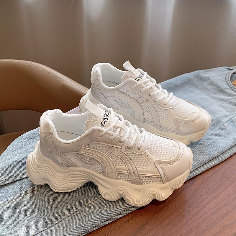 Кожаные сетчатые дышащие туфли Daddy Shoes женские летние новые универсальные повседневные кроссовки с толстой подошвой увеличенного размера 35
Кожаные сетчатые дышащие туфли Daddy Shoes женские летние новые универсальные повседневные кроссовки с толстой подошвой увеличенного размера 35