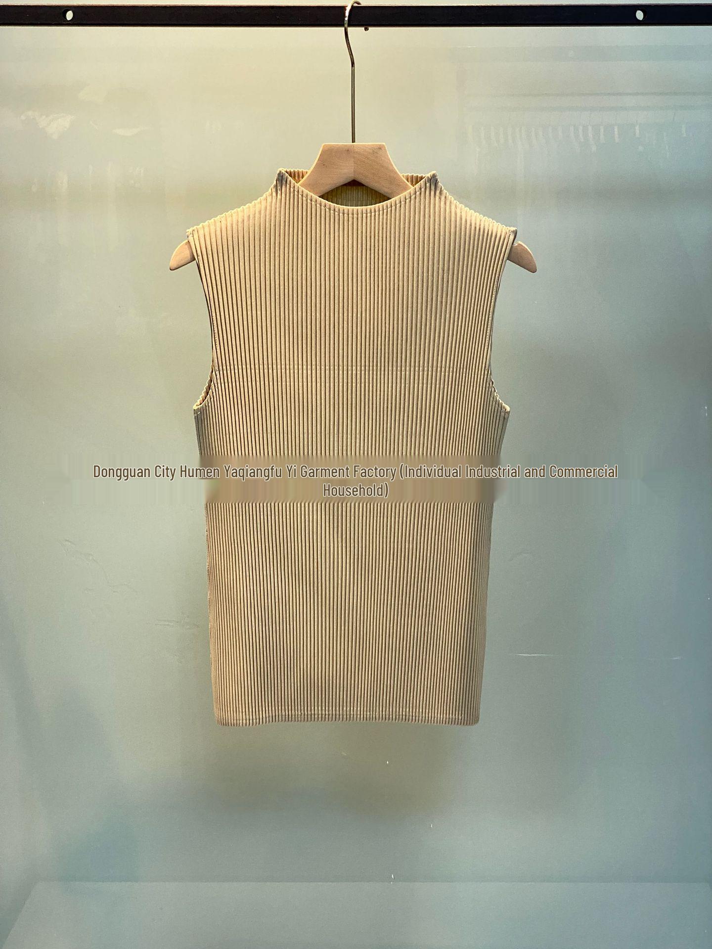 Miyake Pleated Semi-High Neck Sleeveless Top - Fashionable, Slim Fit, and Versatile. One Size бежевый
Miyake Pleated Semi-High Neck Sleeveless Top - Fashionable, Slim Fit, and Versatile. One Size бежевый