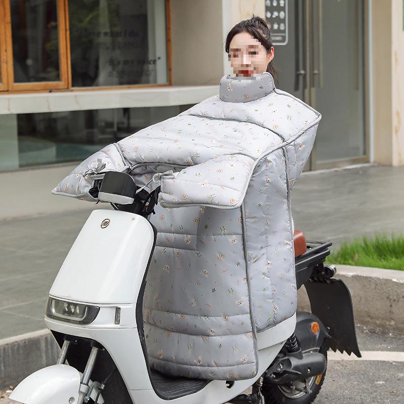 Enhanced Winter Shoulder Pad & Neck Warmer: Thick, Windproof, Rainproof Cover for Electric Vehicles & Motorcycles Neck Warmer Style
Enhanced Winter Shoulder Pad & Neck Warmer: Thick, Windproof, Rainproof Cover for Electric Vehicles & Motorcycles Neck Warmer Style