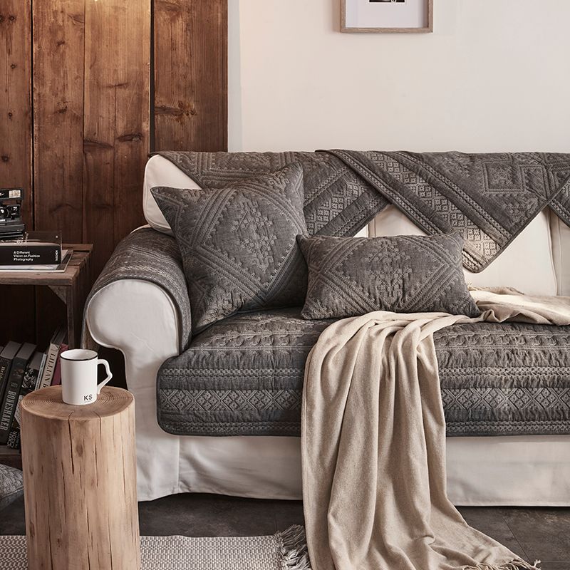 Fashion Retro Bed & Breakfast Style Cotton Washed Sofa Cushion Fabric Non Slip High-Grade Embroider All Year Round Sofa Towel Sofa Cover Peninsula Time 70*70cm
Fashion Retro Bed & Breakfast Style Cotton Washed Sofa Cushion Fabric Non Slip High-Grade Embroider All Year Round Sofa Towel Sofa Cover Peninsula Time 70*70cm