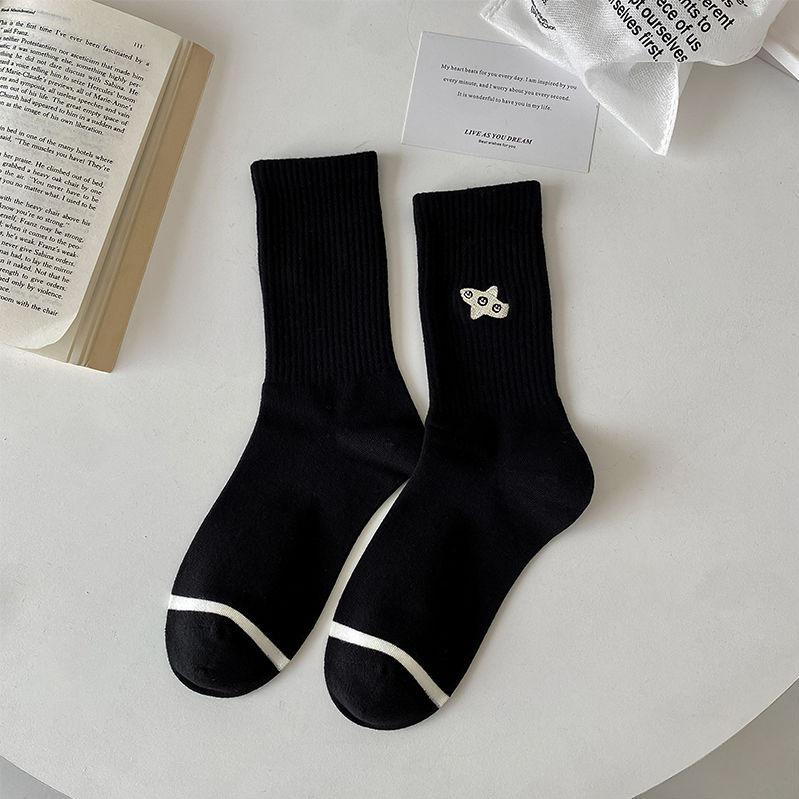 Unique Black & White Embroidered Cartoon Mid-Calf Cotton Socks for Street Style One Size (35-40)
Unique Black & White Embroidered Cartoon Mid-Calf Cotton Socks for Street Style One Size (35-40)