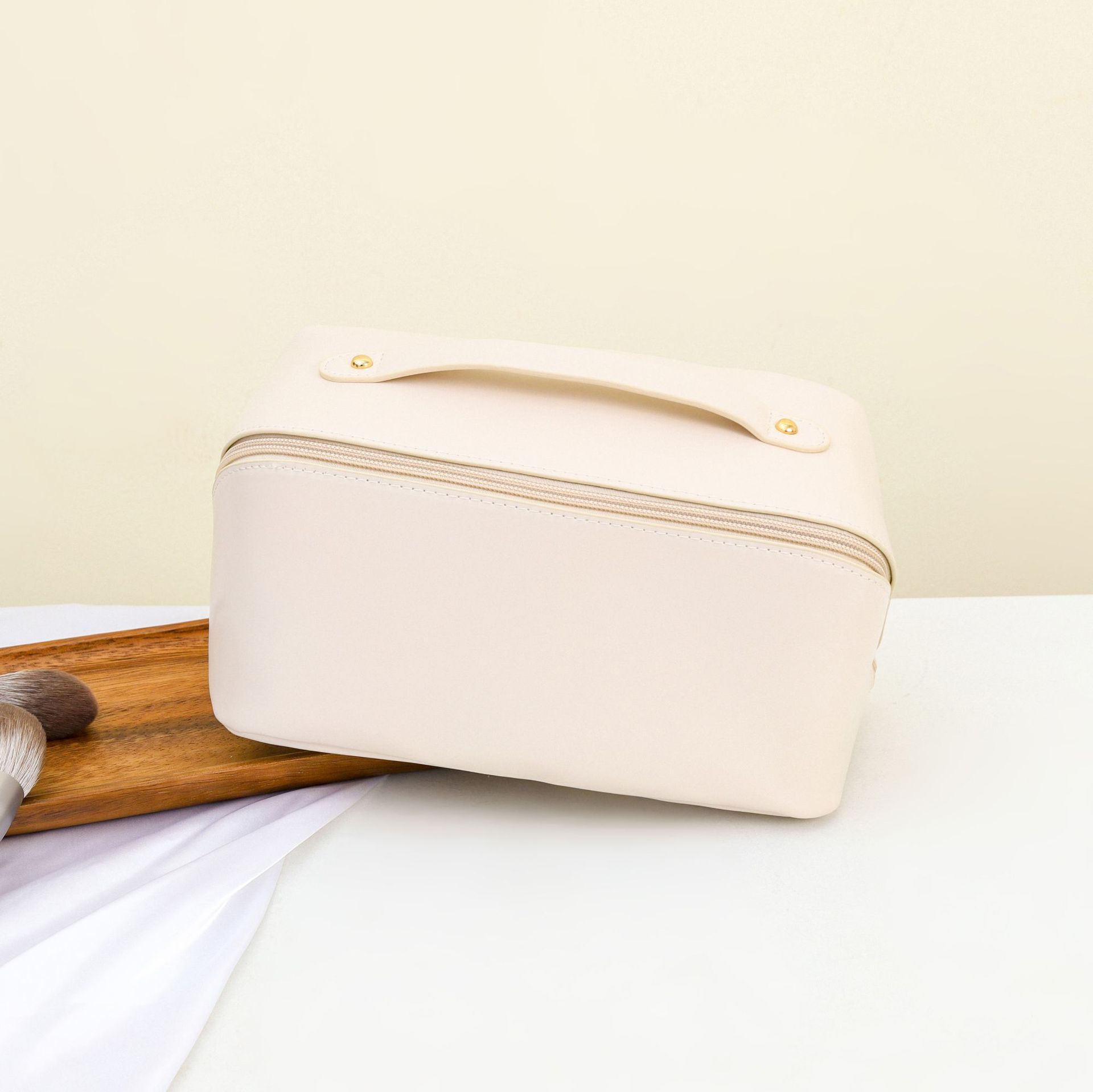 Custom Multifunctional Large Capacity Makeup Bag Portable PU Leather Toiletry Cosmetic Bag for Travel Personalized Ladies Gift No Need Custom бежевый
Custom Multifunctional Large Capacity Makeup Bag Portable PU Leather Toiletry Cosmetic Bag for Travel Personalized Ladies Gift No Need Custom бежевый