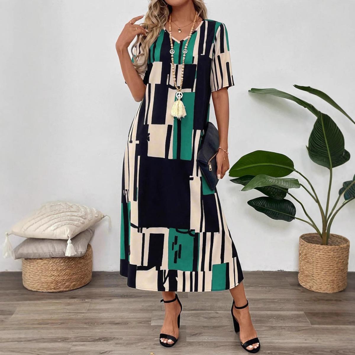Summer New Women s Floral Print V-neck Short Sleeve Loose Long Midi Dress Casual European American Style for Women S
Summer New Women s Floral Print V-neck Short Sleeve Loose Long Midi Dress Casual European American Style for Women S