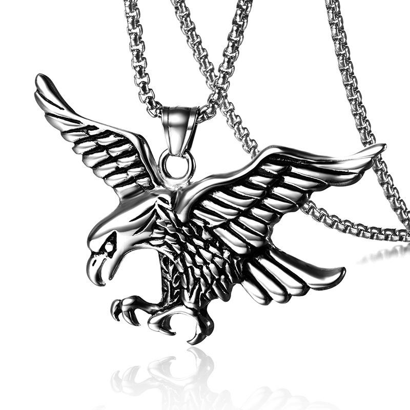 Stainless steel necklace titanium steel men's eagle wings pendant electroplating gold fashion accessories.
Stainless steel necklace titanium steel men's eagle wings pendant electroplating gold fashion accessories.