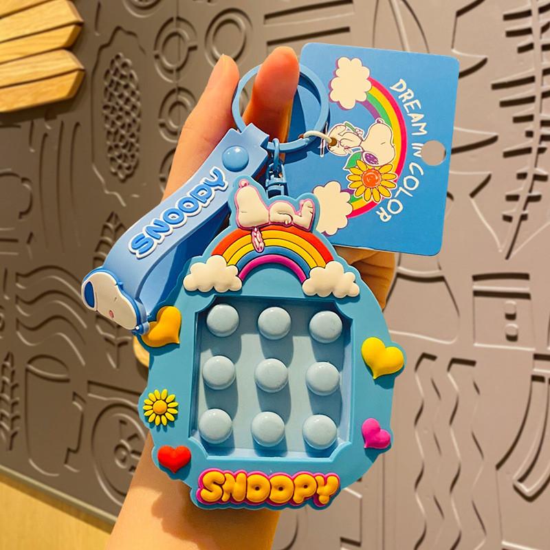 Cute Creative Snoopy Silicone Keychain Stress Relief Toy For Backpacks Or Gifts синій
Cute Creative Snoopy Silicone Keychain Stress Relief Toy For Backpacks Or Gifts синій