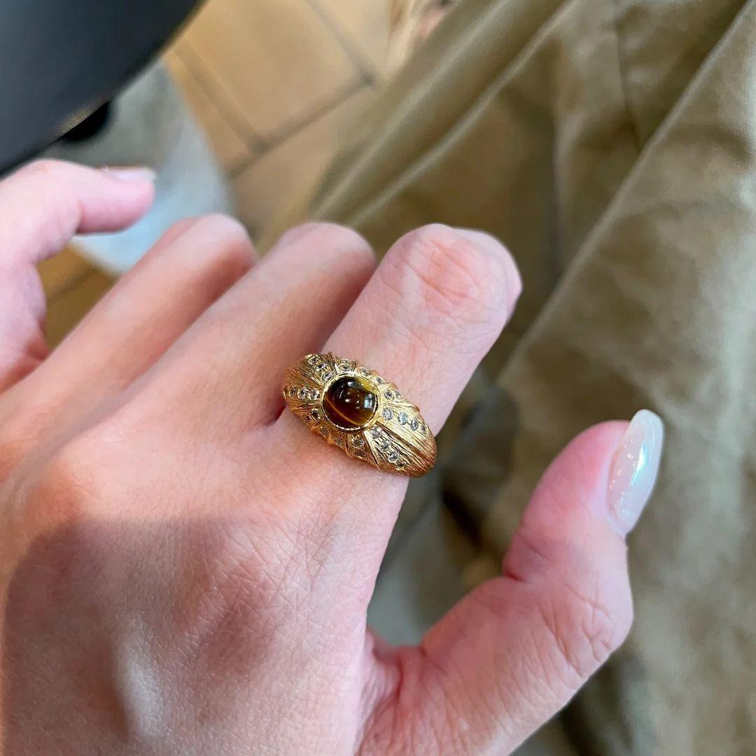 Fashion Gold Plated Dazzling tiger Eye Stone Rings for Women Wide Inlaid with Diamonds Ring resizable
Fashion Gold Plated Dazzling tiger Eye Stone Rings for Women Wide Inlaid with Diamonds Ring resizable