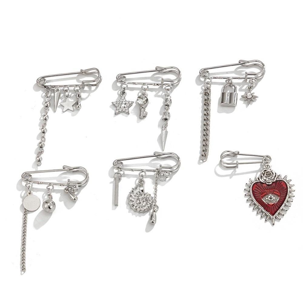 Punk Style Heart Brooch Rivet Decor Tassel Badge Fashion Brooch Conch Pendant Brooch Daily Outfit
Punk Style Heart Brooch Rivet Decor Tassel Badge Fashion Brooch Conch Pendant Brooch Daily Outfit