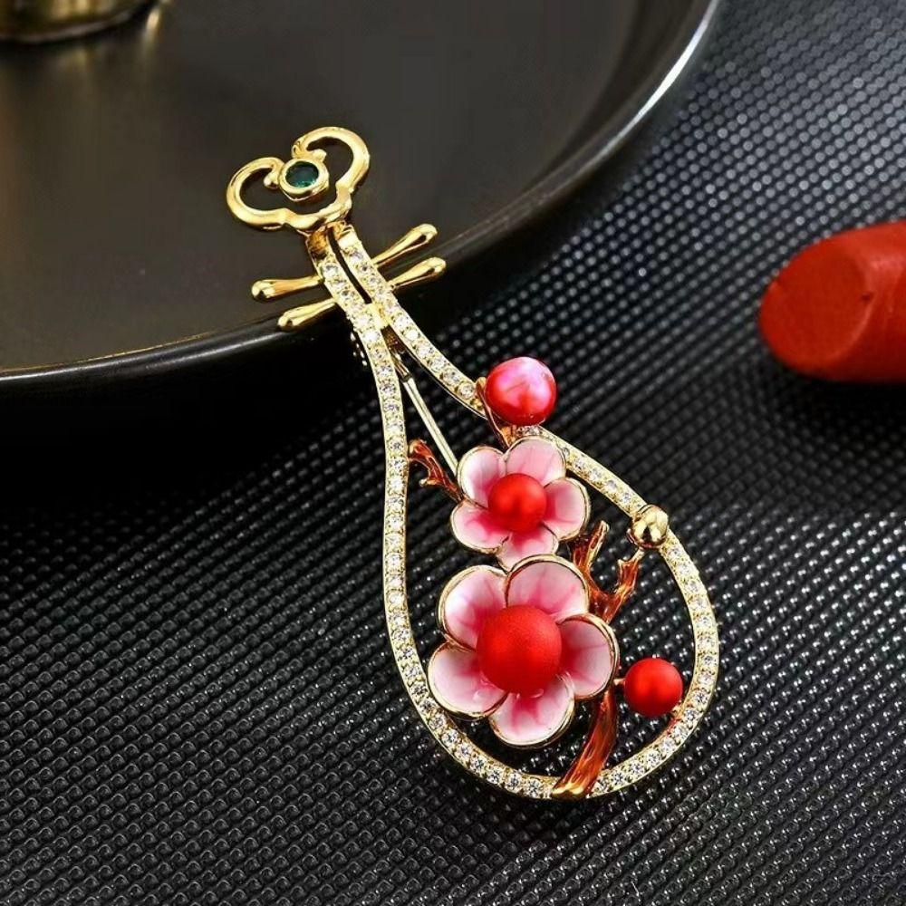 Flower Plum Brooch Plum Blossom Pipa Crystal Plum Lapel Pins Blossom Pipa Women Brooch Women золотий
Flower Plum Brooch Plum Blossom Pipa Crystal Plum Lapel Pins Blossom Pipa Women Brooch Women золотий